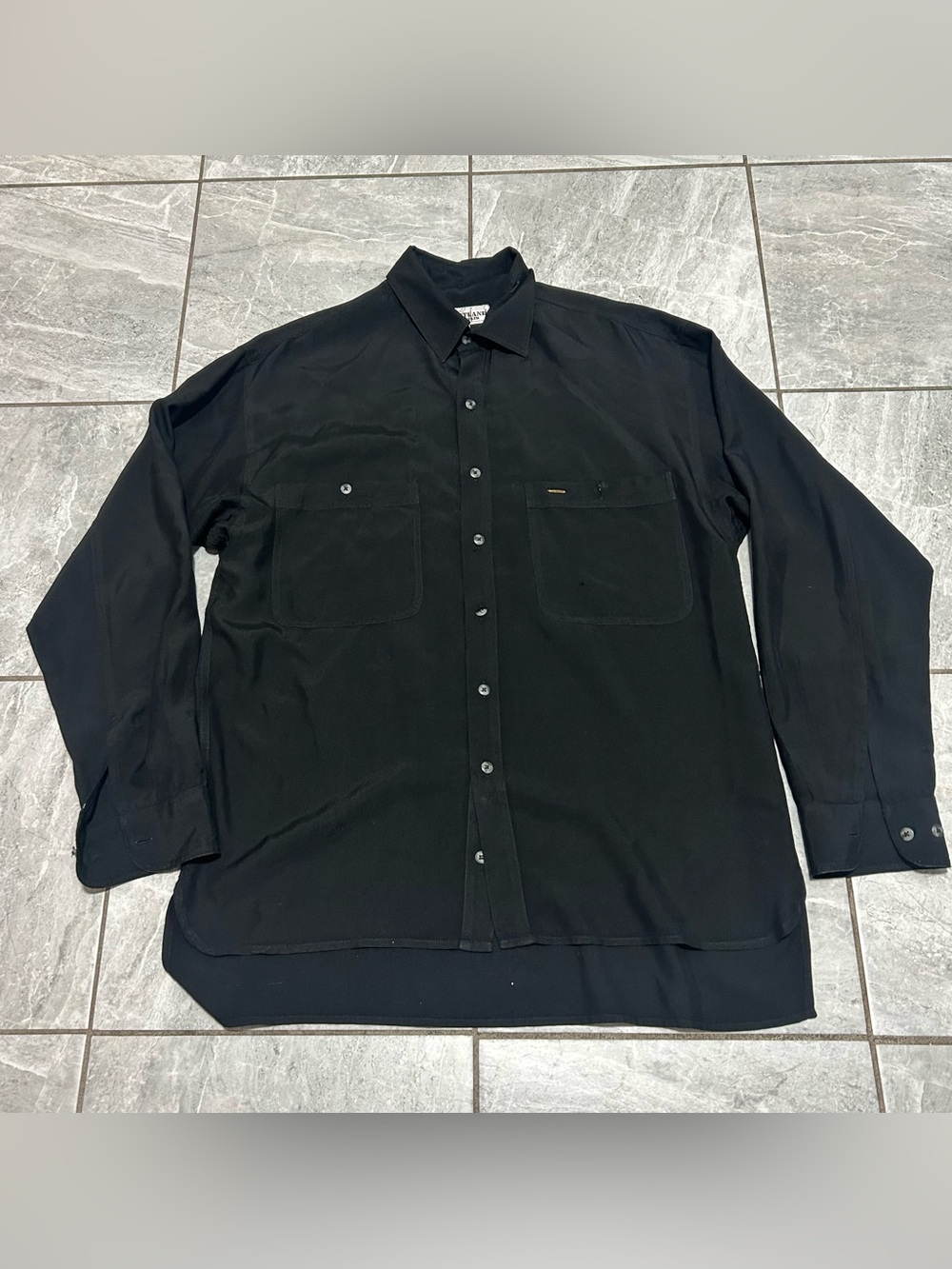 The Heartland Co Men’s XL Black 100% Silk Button Up Shirt